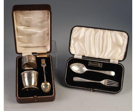 EDWARD VINERS BOXED CHILD'S SILVER FORK AND SPOONS, Old English pattern, Sheffield 1938, and a BOXED SILVER EGG CUP AND NAPKI