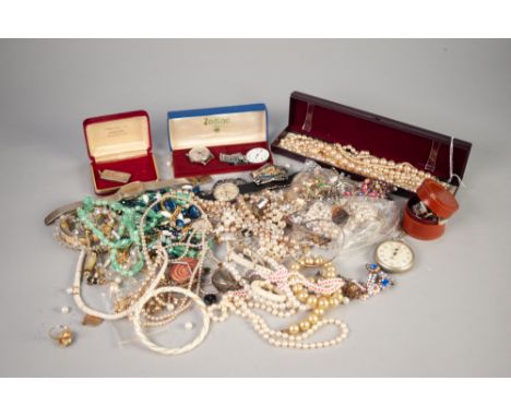 COLLECTION OF WATCHES AND JEWELLERY, INCLUDING A GENT?S BULOVA WRIST WATCH, A LADY?S VENUS WRIST WATCH, stamped ?18K?, a whit