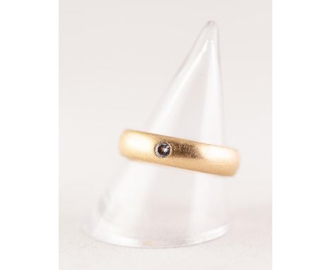 18 ct GOLD MATT FINISH WEDDING RING gypsy set with a small diamond 0.05 ct, 6.8 gms, ring size "O"