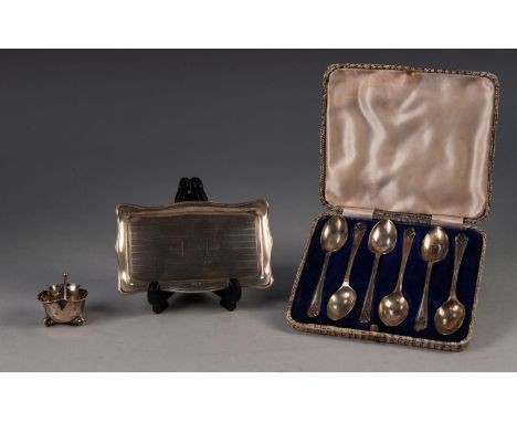 CASED SET OF SIX GOLF TOP TEASPOONS, Sheffield 1922 and 1923, together with an ENGINE TURNED SILVER CARD TRAY, Birmingham 192