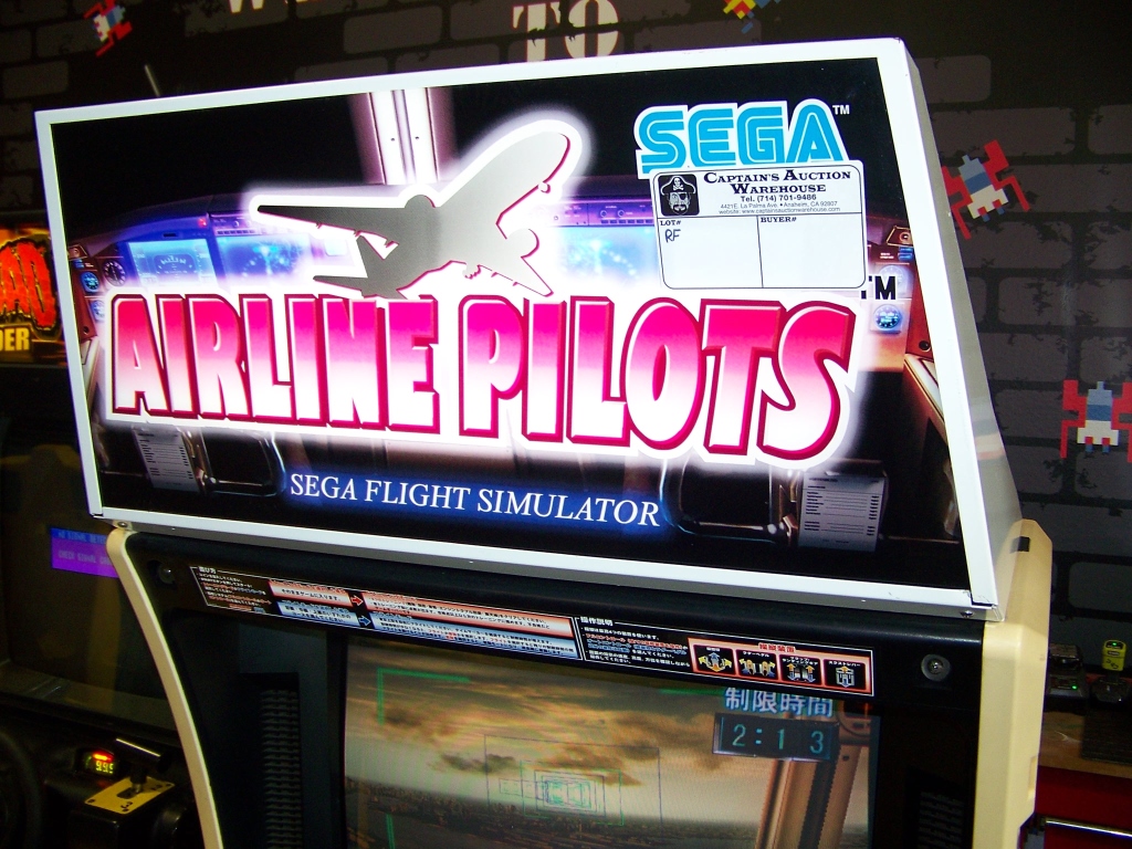 SEGA AIRLINE PILOTS FLIGHT SIMULATOR ARCADE GAME. . Item is in used
