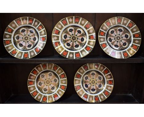 A set of five Royal Crown Derby 1128 pattern dinner plates, first quality