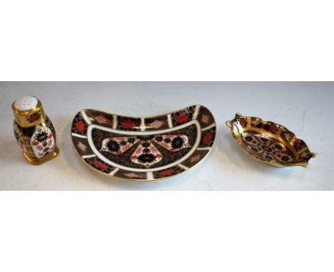 A Royal Crown Derby 1128 pattern crescent plate; a Royal Crown Derby 1128 pattern solid gold band oval trinket dish; a simila