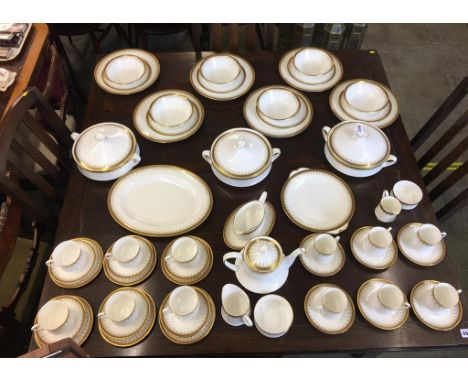 Paragon 'Athena' tea, coffee and dinner service