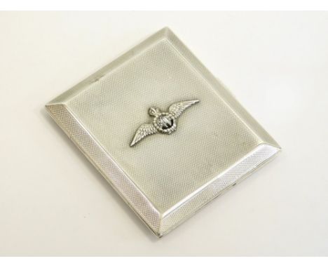 CIGARETTE CASE. A lady's engine turned cigarette case with R.A.F. insignia. Adie Brothers, Birmingham 1939.  Please note that