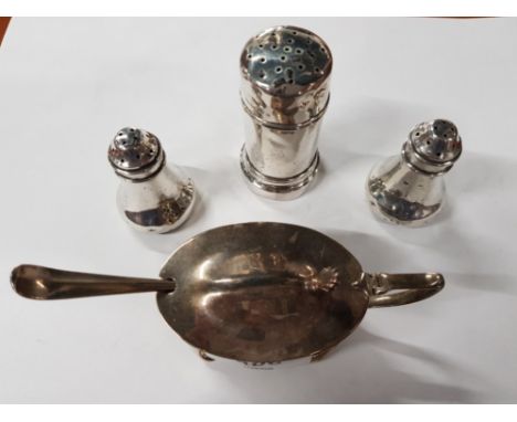 SILVER ITEMS COMPRISING A GLASS LINED MUSTARD WITH SPOON AND THREE SALTS ALL HALLMARKED