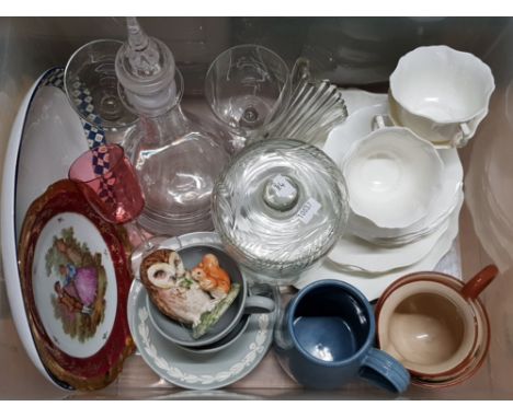 BOX OF MISCELLANEOUS CHINA AND GLASS INCLUDES BEAUTIFUL ETCHED DECANTER AND LIDDED JAR, WEDGWOOD CUPS AND SAUCERS PLUS BESWIC