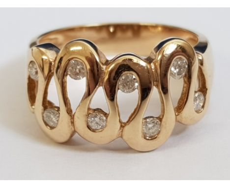10CT YELLOW GOLD DIAMOND FANCY TWIST RING, 3.9G SIZE L