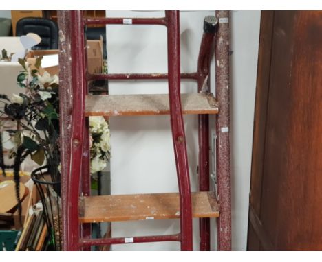 SET OF METAL FOLDING STEP LADDERS