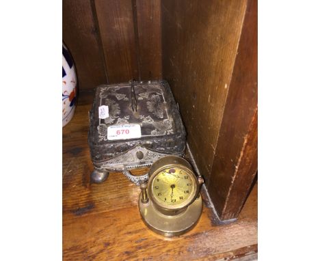 EPNS MOUNTED GLASS DISH AND A SMALL BRASS CLOCK