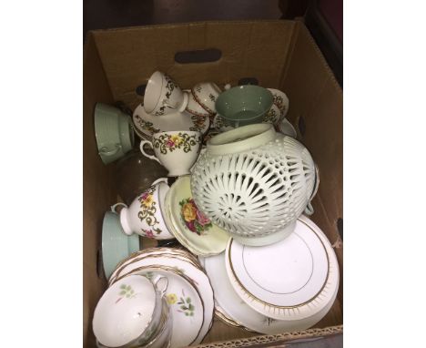 BOX OF POTTERY, CUPS, SAUCERS, PLATES ETC.