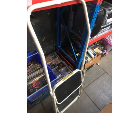 METAL STEP LADDER