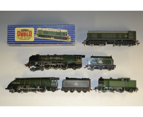 Hornby Dublo 3-rail - an EDL11 Silver King  4-6-2 locomotive and eight wheel tender, BR green livery, Rn 60016,, loco boxed; 