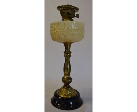 Glass & brass paraffin lamp (af)