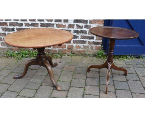 2 Georgian tripod tables