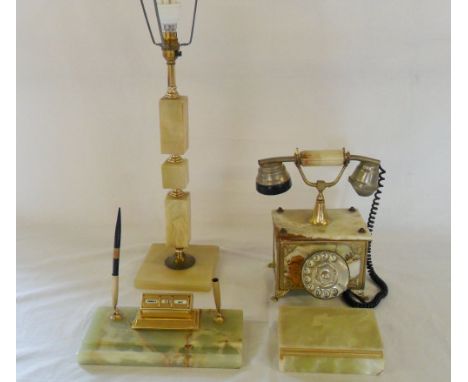 Various onyx inc lamp, desk calendar etc