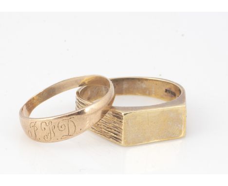 Two 9ct gold signet rings, including a gentleman's textured example with rectangular tablet top, ring size Y and another with