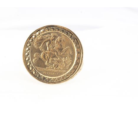 A 9ct gold St George coin style ring, ring size U 1/2, 4.4g 