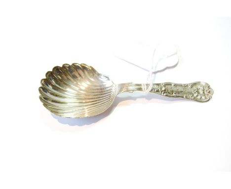 Silver large caddy spoon of King's pattern with scallop bowl, by John Muir Jr., Glasgow 1848.CONDITION REPORT: Good condition