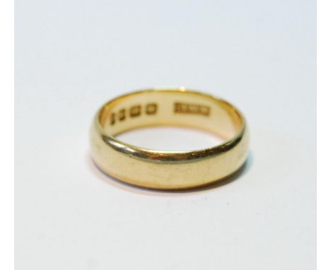 18ct gold band ring, 1958, 6.4g, size R. 