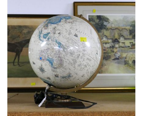 Electric illuminated desk top globe 