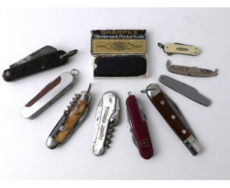 Collection of pen knifes including a Sharpex gentleman's pocket knife  