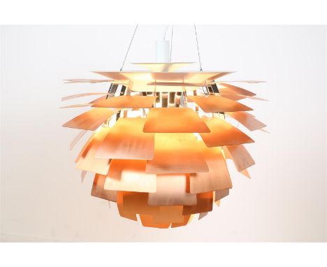 Aluminium koperkleurige design hanglamp, model Artisjok, naar ontwerp van Poul Henningsen voor Louis Poulsen, diameter 75 cm.