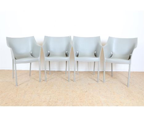 Serie van 4 polypropyleen design stoelen, ontwerp Philippe Starck voor Kartell, model Dr. No.