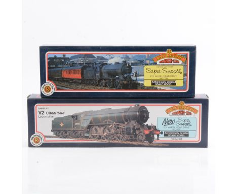 Bachmann OO gauge model railway locomotives, two including 31-850 J39 1974 LNER lined black; 31-588 V2 4844 'Coldstreamer' LN