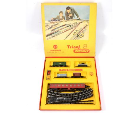 Tri-ang TT gauge model railway set, T4 electric set with T95 diesel shunter engine; three rolling stock; passenger coach; tra