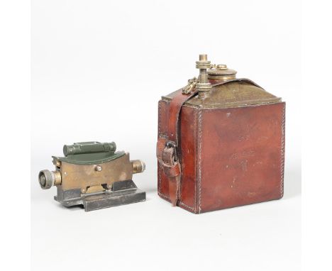 WW1 VICKERS M.G. CLINOMETER WITH WW2 OIL CAN (2). First World War British Vickers Machine Gun Mk I Clinometer Sight, serial n
