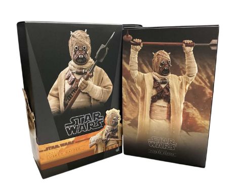 Star Wars Hot Toys 1/6th Scale action figure 'The Mandalorian' Tuskan Raider, boxed, TMS028.