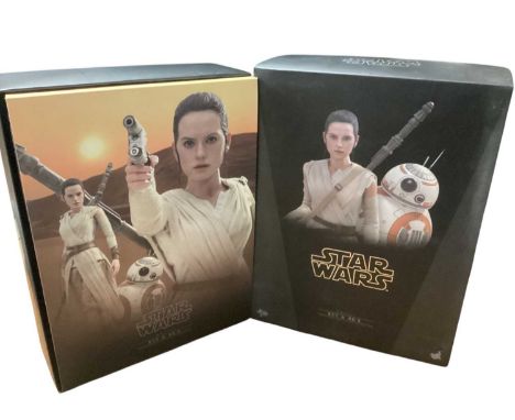 Star Wars Hot Toys 1/6th Scale action figure 'The Force Awakens' Rey (Rey missing miniature gun) &amp; BB-8 (missing antenna)