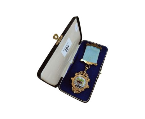 9 CARAT GOLD &amp; ENAMEL MASONIC JEWEL BALLYMACARRETT COMMITTEE OF INSPECTION DOWN INSCRIBED TO REAR 'PRESENTED TO W. BRO W.