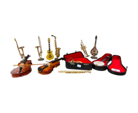 SHELF LOT OF MINIATURE MUSICAL INSTRUMENTS 