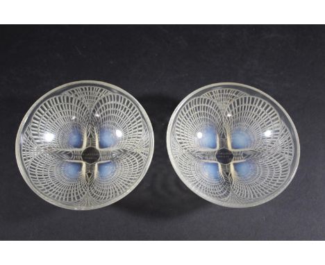 PAIR OF LALIQUE BOWLS - COQUILLES a small pair of opalescent glass bowls in the Coquilles design, 13cms diameter (one with la