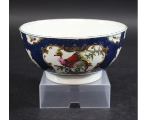 18THC WORCESTER BLUE SCALE BOWL - BIRDS the bowl painted with panels of exotic birds and insects within gilded scroll borders