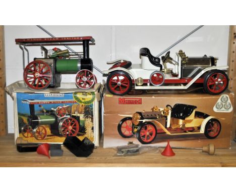 A boxed Mamod traction engine and a Mamod vintage car.