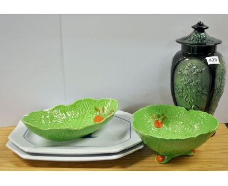 A Sylvac Chinese style jar and lid, 2 Carltonware salad bowls and 2 Wedgwood "clipper" plates.