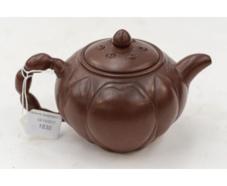 Yixing Lotus flower shaped teapot with makers mark (1)