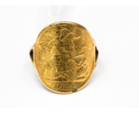 A half sovereign moulded ring, gross weight approx 4.8gms, ring size K