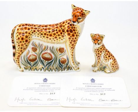 Royal Crown Derby first quality Cheetah, with Cheetah Cub, both limited edition 317/950, both with certificates, boxed (2) 
