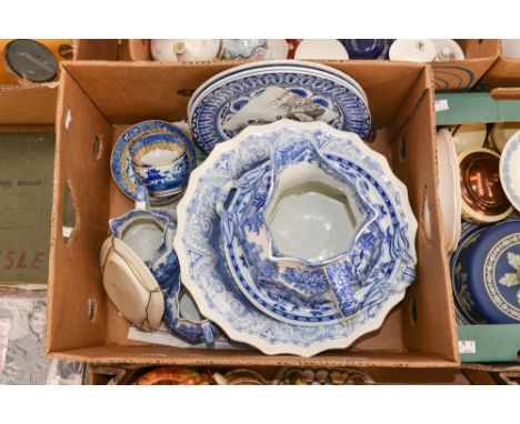 Blue and white 19th and early 20th Century ceramics to include Mintons, circa 1920s, raised dish and two plates, Royal Worces