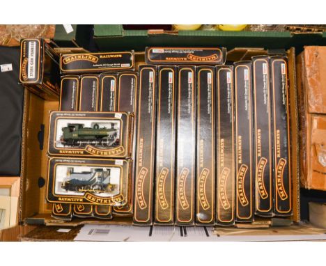 Mainline: One box of assorted Mainline locomotives to comprise: 37058, 37038, 54137, 37045, 37076, 54155, 37066, 37062, 37052