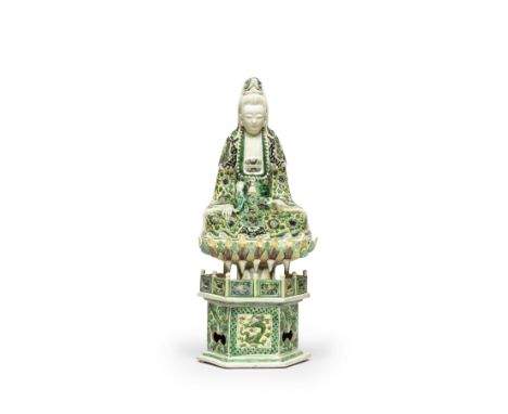 A LARGE FAMILLE VERTE SEATED FIGURE OF GUANYINKangxi Well potted and brightly enamelled on the biscuit in green, pale turquoi