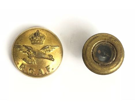 WW2 RCAF Royal Canadian Air Force Escape &amp; Evasion Small Tunic Button Compass. A rare original WW2 issue example appertai