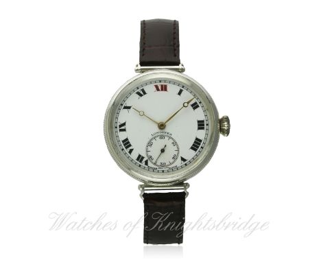 A GENTLEMAN'S SOLID SILVER LONGINES "OFFICERS" WRIST WATCH CIRCA 1920s
D: White enamel dial with applied Roman numerals, oute