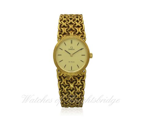 A LADIES 18K SOLID GOLD OMEGA DE VILLE BRACELET WATCH CIRCA 1970s, REF. 8339-224
D: Champaign dial with black inlaid gilt bat