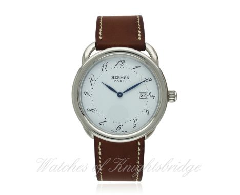 A GENTLEMAN'S STAINLESS STEEL HERMES ARCEAU WRIST WATCH DATED 2009, REF. AR5.710 WITH BOX & PAPERS
D: White dial with black A