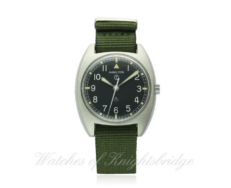 A GENTLEMAN'S STAINLESS STEEL BRITISH MILITARY HAMILTON WRIST WATCH DATED 1973
D: Black dial with applied Arabic numerals & t